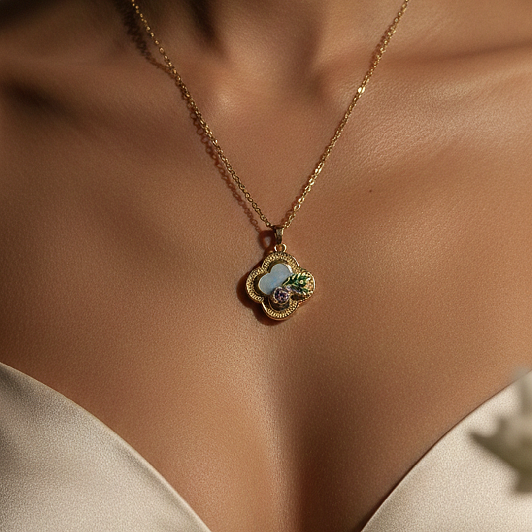 Verdant Clover Pendant
